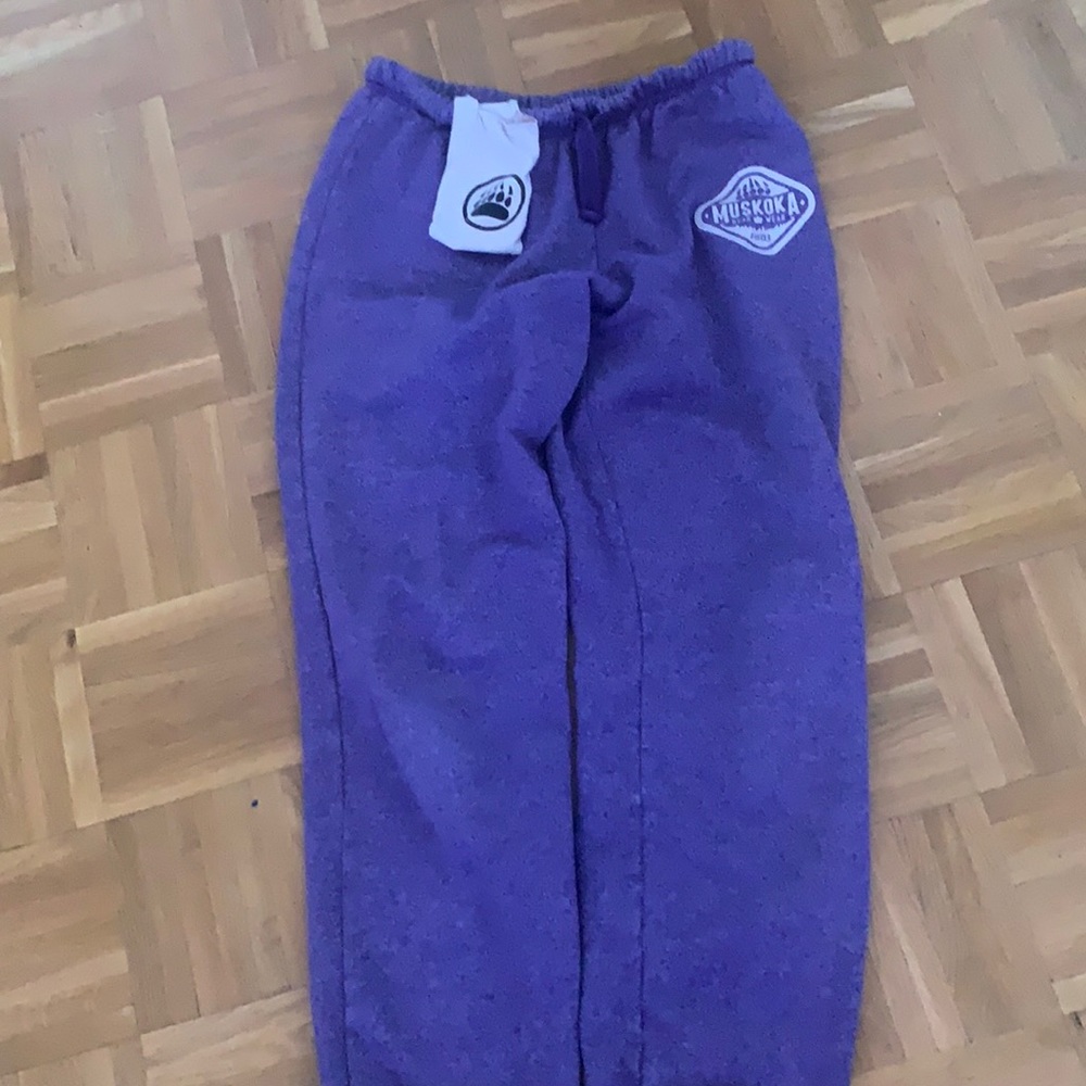 Muskoka bear wear sweatpants